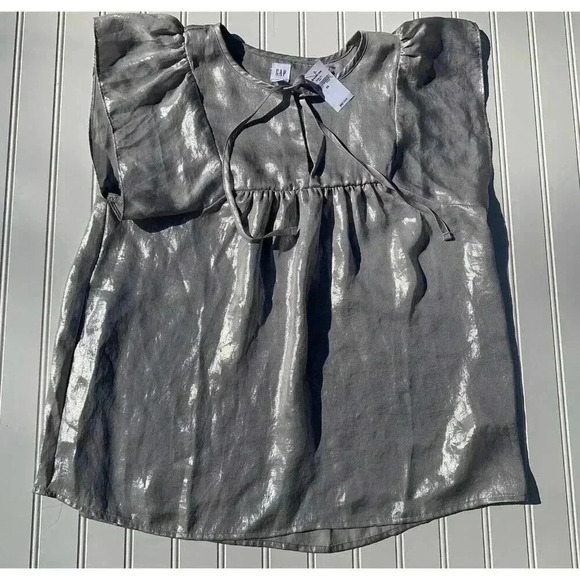 GAP Tops - Gap Silver Cap Sleeve Gray Blouse Top XS NEW 637
